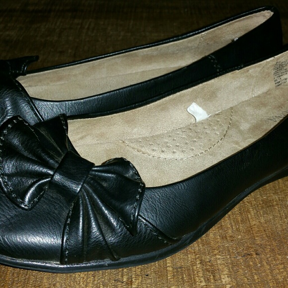 Flats - Picture 2 of 2